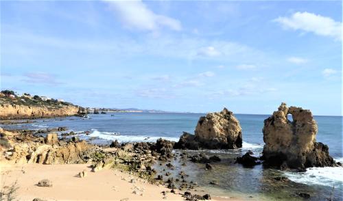  Sunny Apartment Close to the Beach, Ferienwohnung in Albufeira