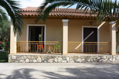 IRINI-STUDIO 1, Kavos (foto 2)