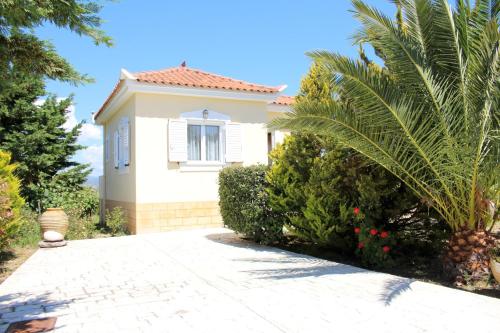  ORFANOS 2 in Armenoí