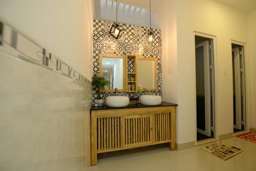 Nau House