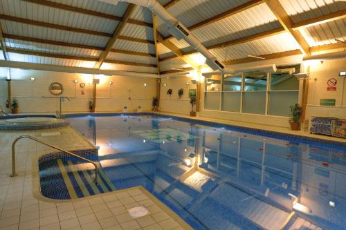 Best Western Kings Manor - image 9