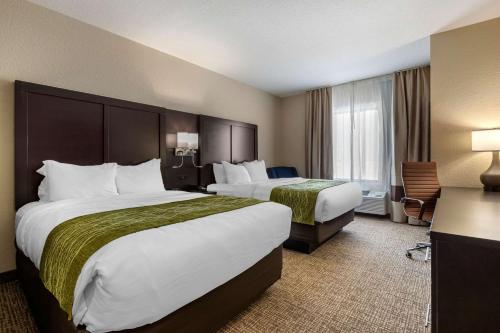 Comfort Inn Suites Cedar Rapids Cid Eastern Iowa Airport Hotel