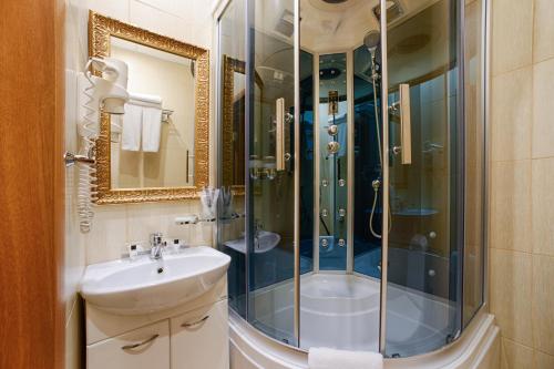 Sunflower Avenue Hotel Moscow - image 2