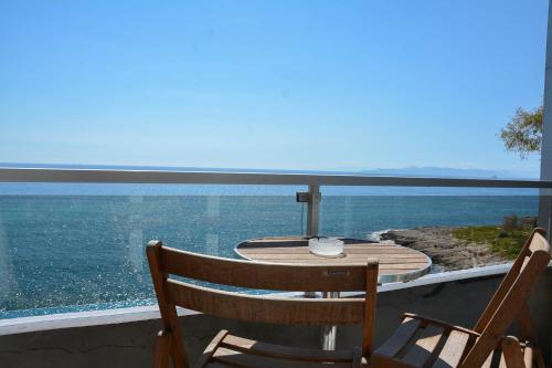 Scorpios Sea Side Hotel - image 13