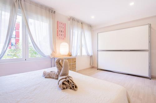 Exclusive quietness in the heart of Madrid with Public Parking, Breakfast, 2 bathrooms - Apartment - Madrid
