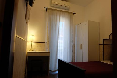 Economy Single Room image 2