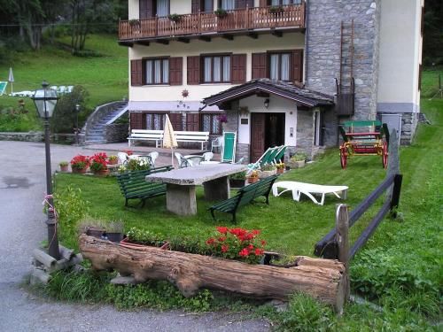 Mont Gele in Olomonta