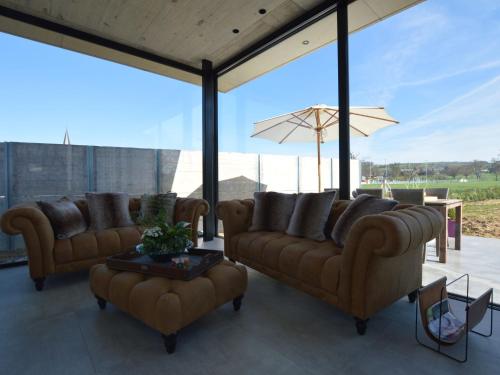 Balkons/terase, Modern Dalhem Villa with Views in Dalhem