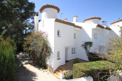 Three-Bedroom House image 10