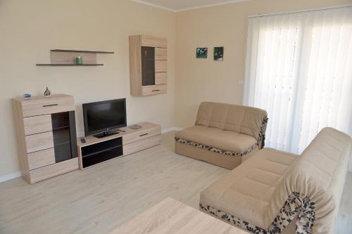 Apartments Mianiko - image 2