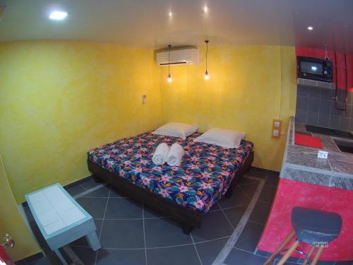 1 queen bed