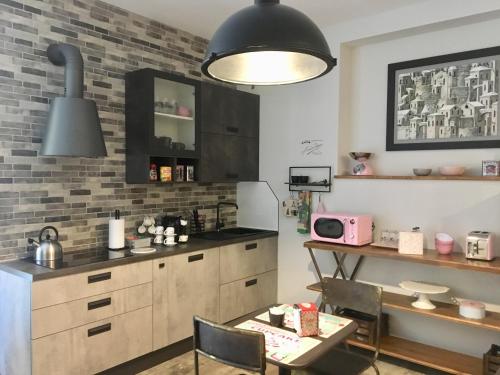 INDUSTRIAL CHIC HOUSE - Private parking 2