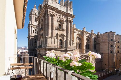 Malaga Center Flat Cathedral - image 9