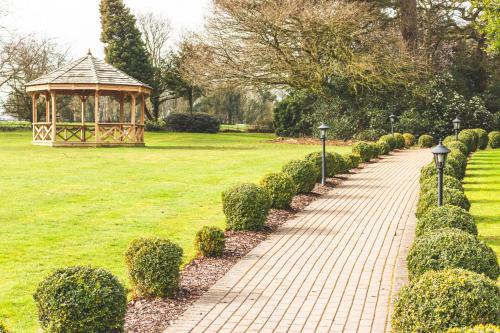 Audleys Wood Hotel Basingstoke - image 10