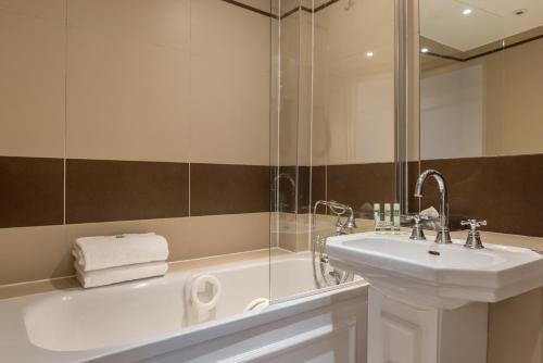 Crystal Hotel - image 11