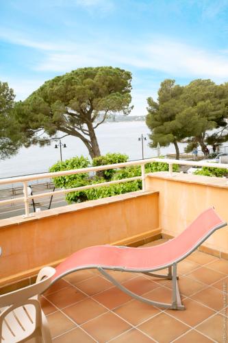 Room with Balcony and Sea View