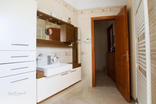 2 Floor Apartment - main image