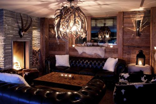 Firefly Luxury Suites - image 6