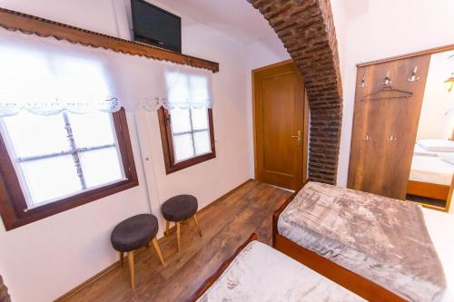 Heraklis Hotel – Berat, IA