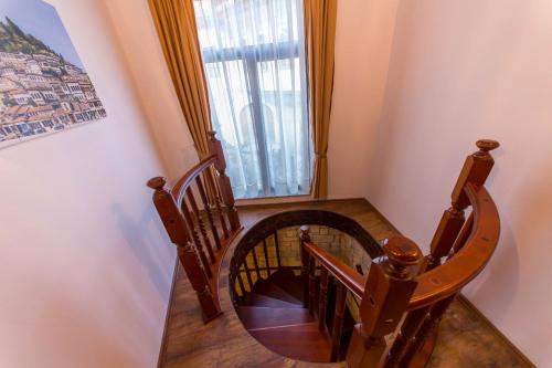 Iekārtas, Heraklis Hotel in Berata