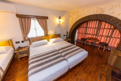 Heraklis Hotel in Berata