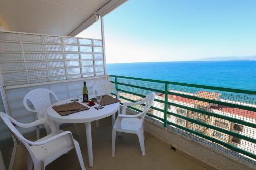 Apartment with Sea View image 6