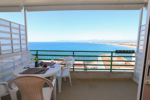 COSTA DAURADA APARTAMENTS - Paradis 704 - image 2