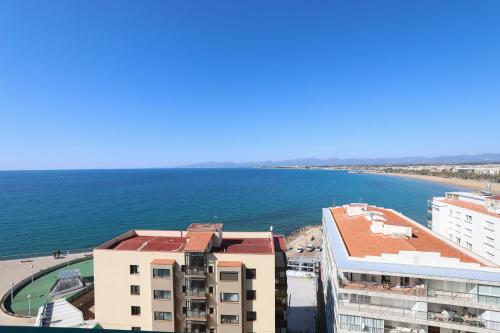 Apartment with Sea View image 3