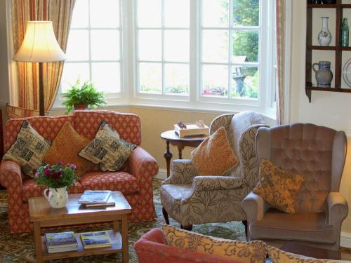 Chough's Nest Hotel - image 14