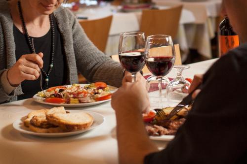 Hotel Restaurant Les Brases - image 9