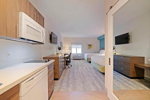 Extended Stay America Premier Suites - Greenville - Woodruff Road - image 4