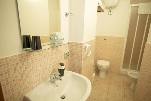 B&B New Triscele - image 11