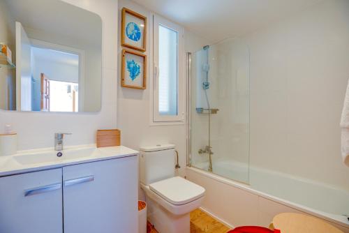 Beachfront Apartment Sivella by Sealand Villas