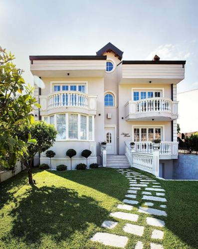 Lemon House 5