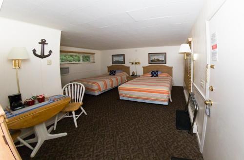 Premium Quadruple Room