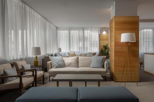 Clip Hotel