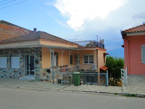  House in the village in Kavala