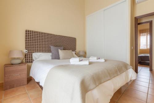 Sevilla Blossom Elegant and bright 2 Rooms - 4PX - image 2