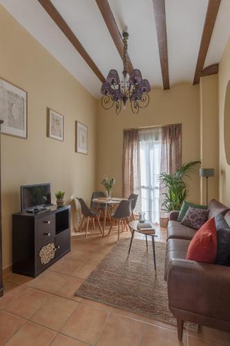 Sevilla Blossom Elegant and bright 2 Rooms - 4PX - image 8