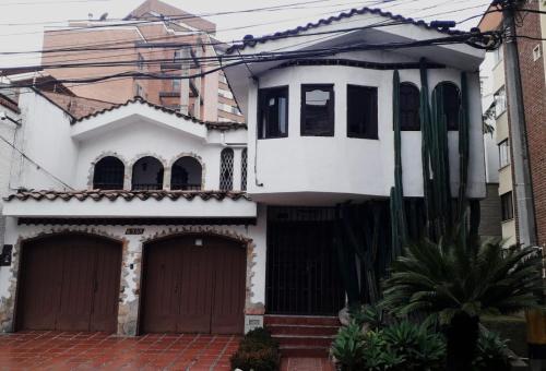 Calibrí, La Casa Libre Del Río
