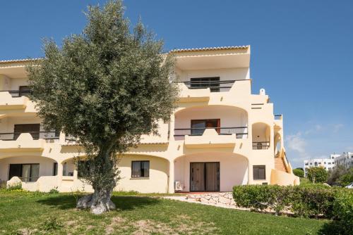  H10-104 Clube Brisamar, Unterkunft in Alvor