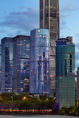 Futian Shangri-La, Shenzhen,Near to Shenzhen Convention&Exhibition Centre, Futian Railway Station