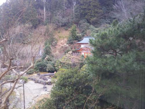 Koyasan Shukubo Sainanin Ideally located in the Koya area, Sainanin promises a relaxing and wonderful visit. The property offers guests a range of services and amenities designed to provide comfort and convenience. Shrine, lu