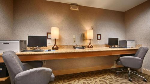 Best Western Plus North Las Vegas Inn & Suites