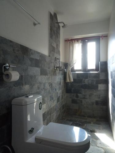 Bathroom, Good Hotel And Resort Pvt Ltd in Bandipur