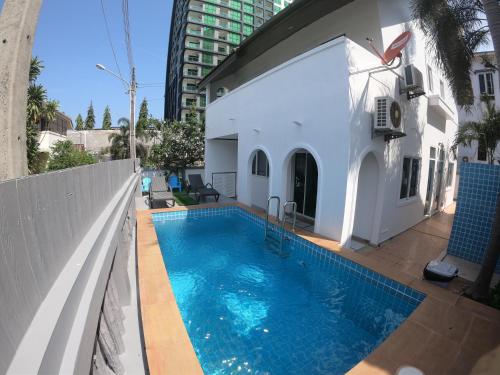 Jomtien Party Villa 4 Bedroom Jomtien Party Villa 4 Bedroom