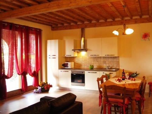 Фотография номера базы отдыха Azienda Agrituristica Il Poggetto Delle Spighe