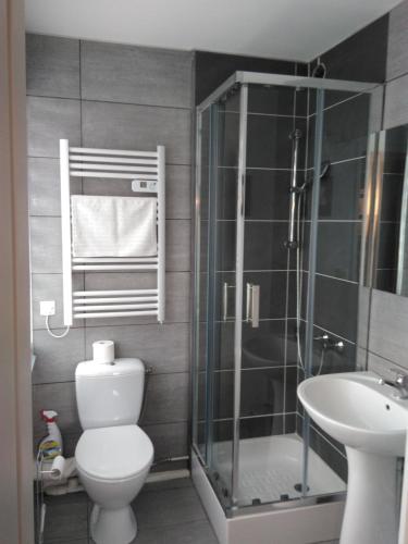 24 Fois Plus - Circuit des 24 H à 10 mn - 2 Chambres, 4 personnes & Cuisine - Location saisonnière - Le Mans