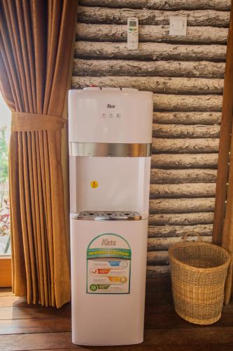 Deluxe Double Room (2 Adults + 1 Child) image 10