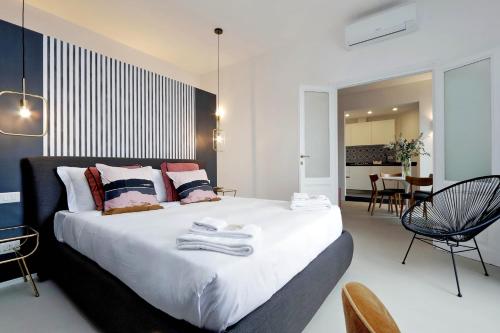YCH-Bright Penthouse near COLOSSEUM, Roma